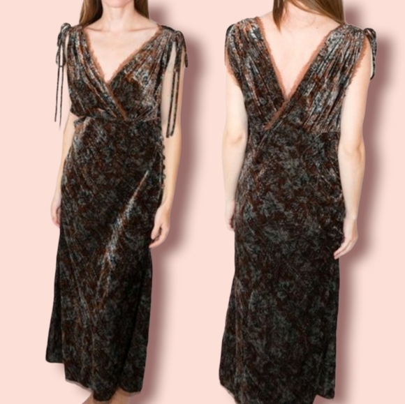 Peruvian Connection Boho Velvet Dress - Picture 3 of 11